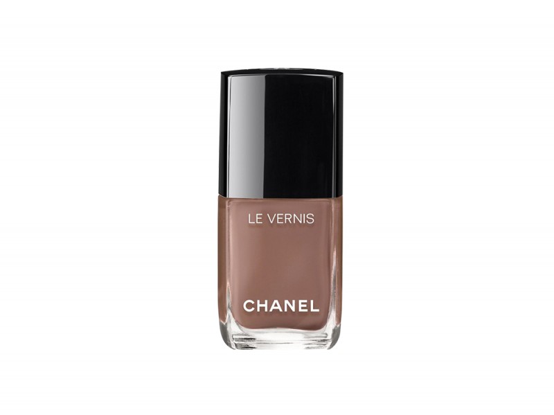 smalti-marrone-cioccolato-chanel-le-vernis-particuliere-800x599