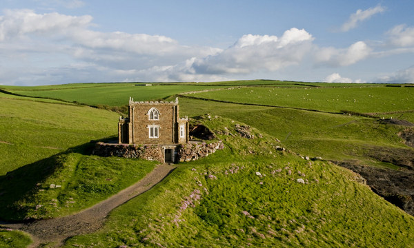 Doyden Castle, luoghi iconici e alloggi da re