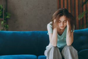 Anuptafobia: affrontare la paura di rimanere single