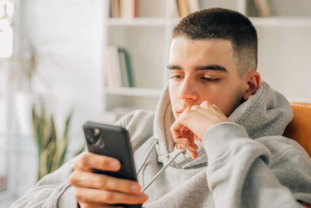 TikTok: il rischio di dipendenza per gli adolescenti